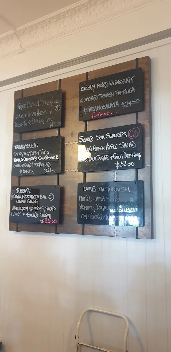Menu, Ulmarra Hotel Cafe/Restaurant