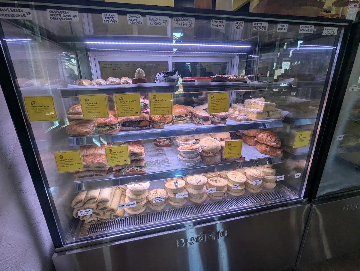 Vibe, Little Birdy Bakery