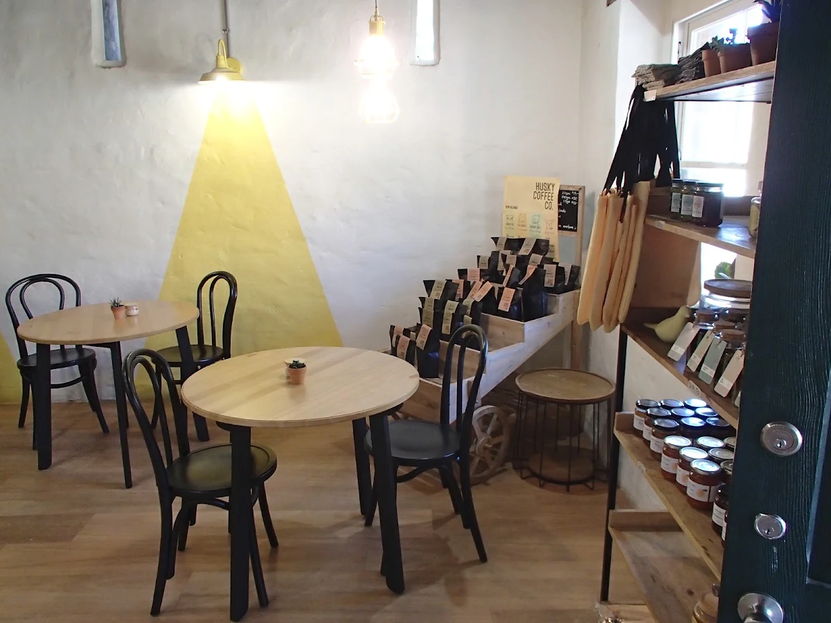 Vibe, Little Birdy Bakery