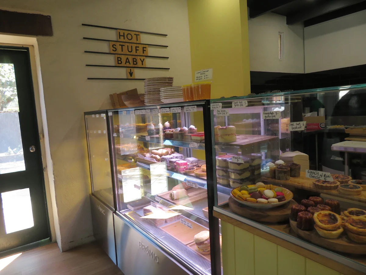 Vibe, Little Birdy Bakery