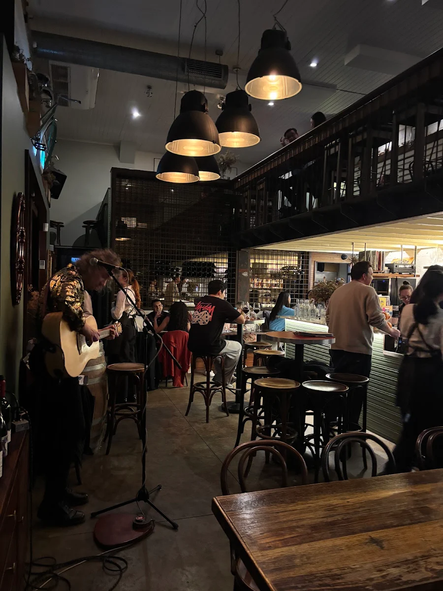 Vibe, Myrtle Wine Bar