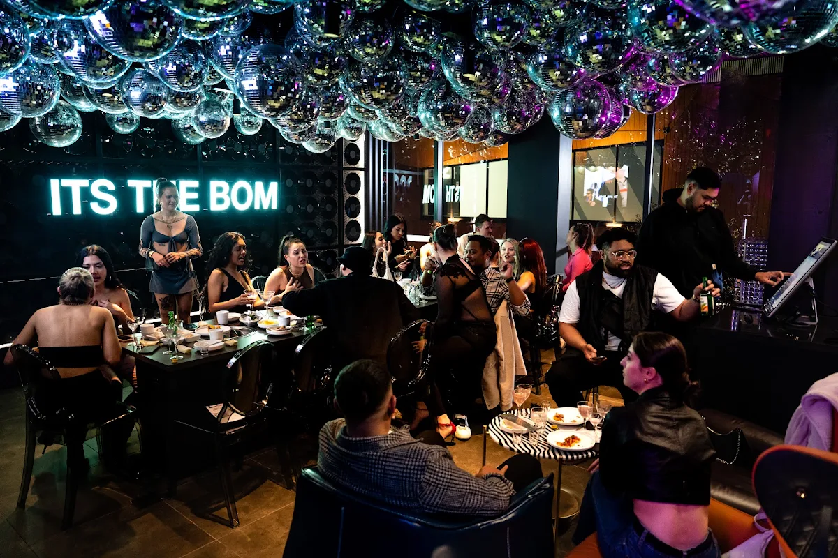 Vibe, BOM KBBQ