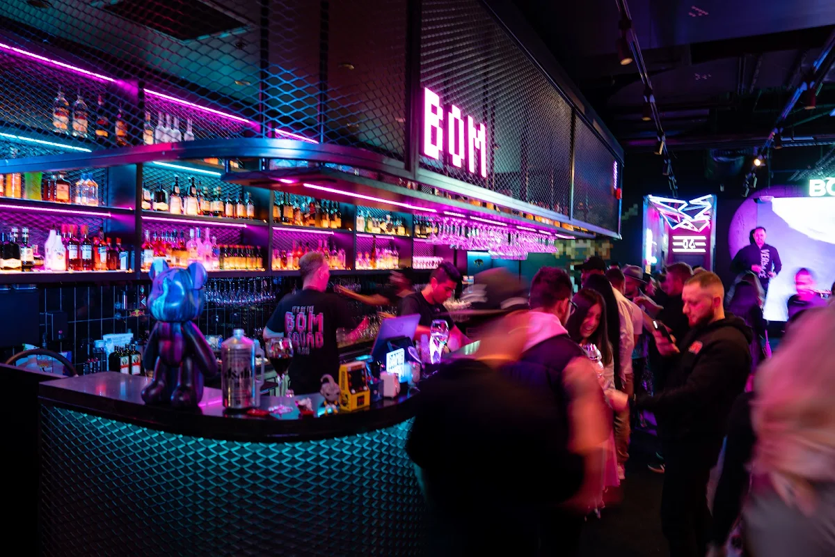Vibe, BOM KBBQ