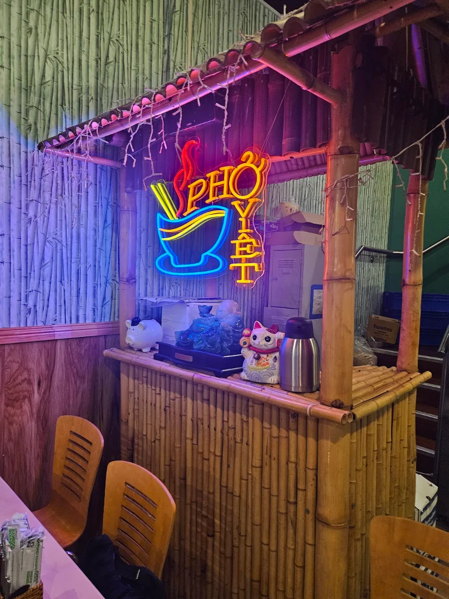 Vibe, Pho Viet Vietnamese Bar & Grill