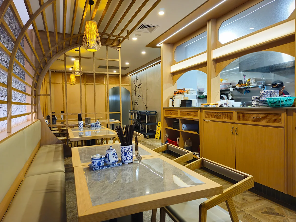 Vibe, Qin’s Lanzhou Beef Noodle (Halal) East Victoria Park 秦伟伟兰州牛肉面