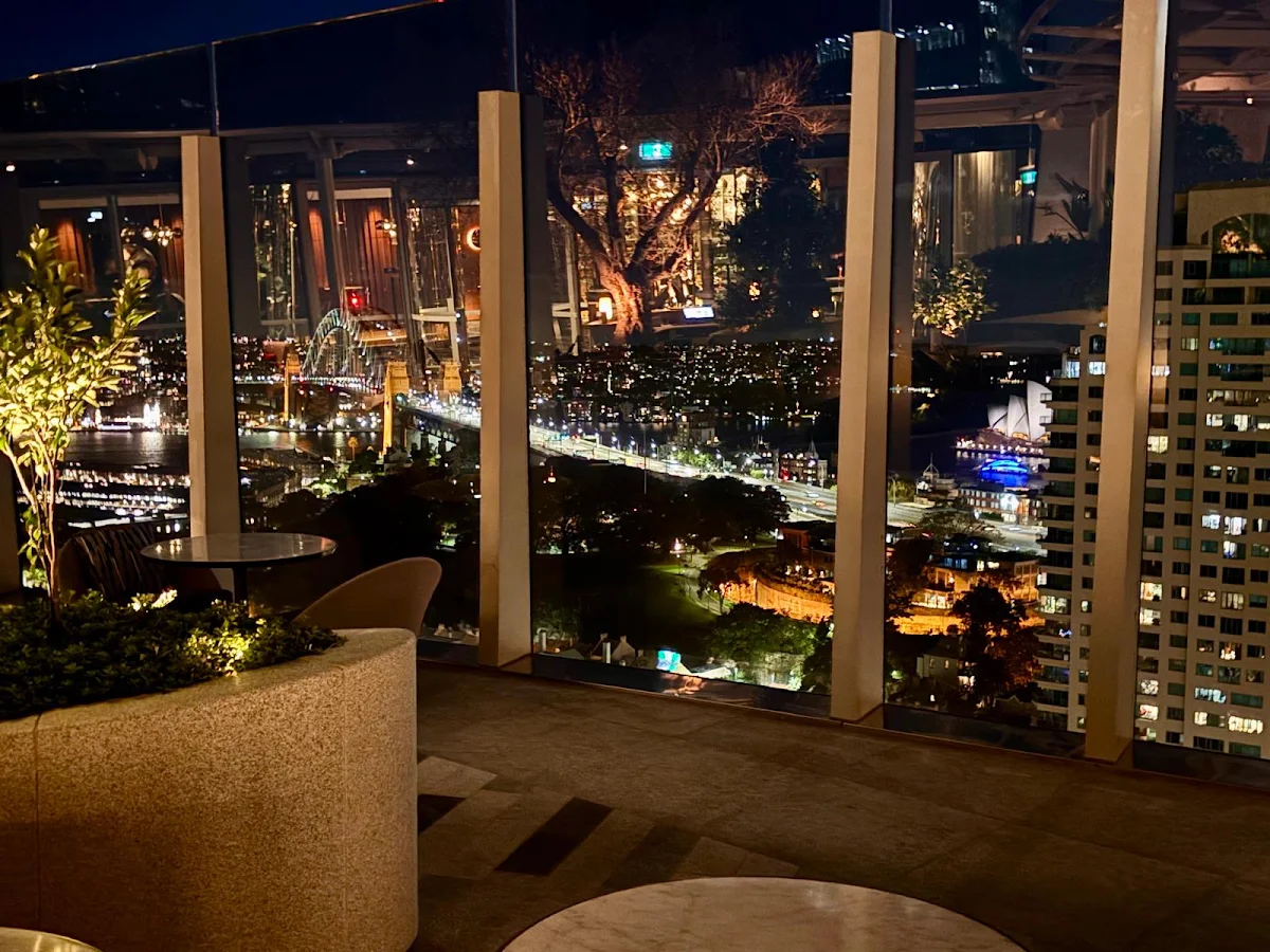 Vibe, CIRQ Rooftop Bar & Lounge