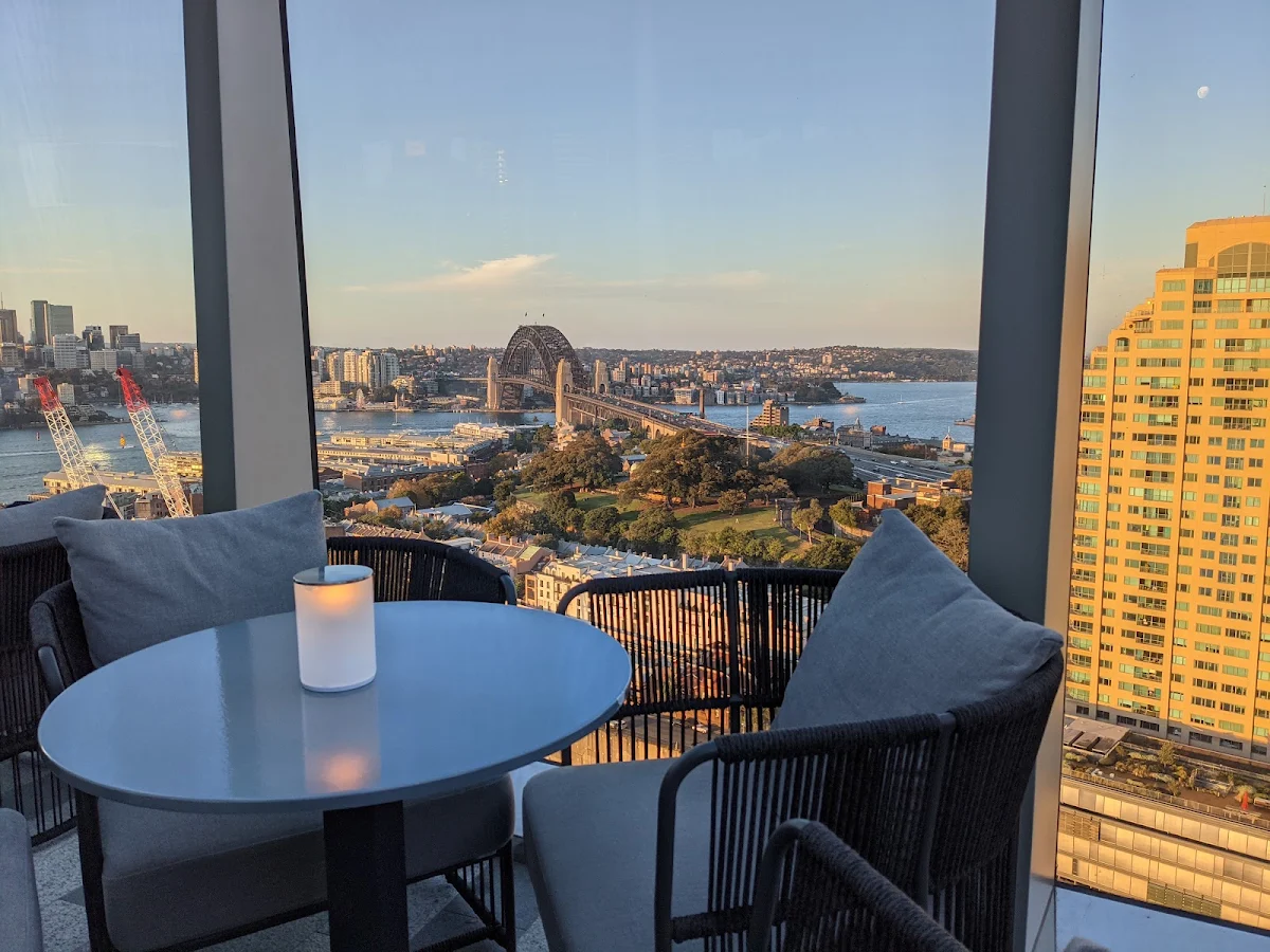 Vibe, CIRQ Rooftop Bar & Lounge