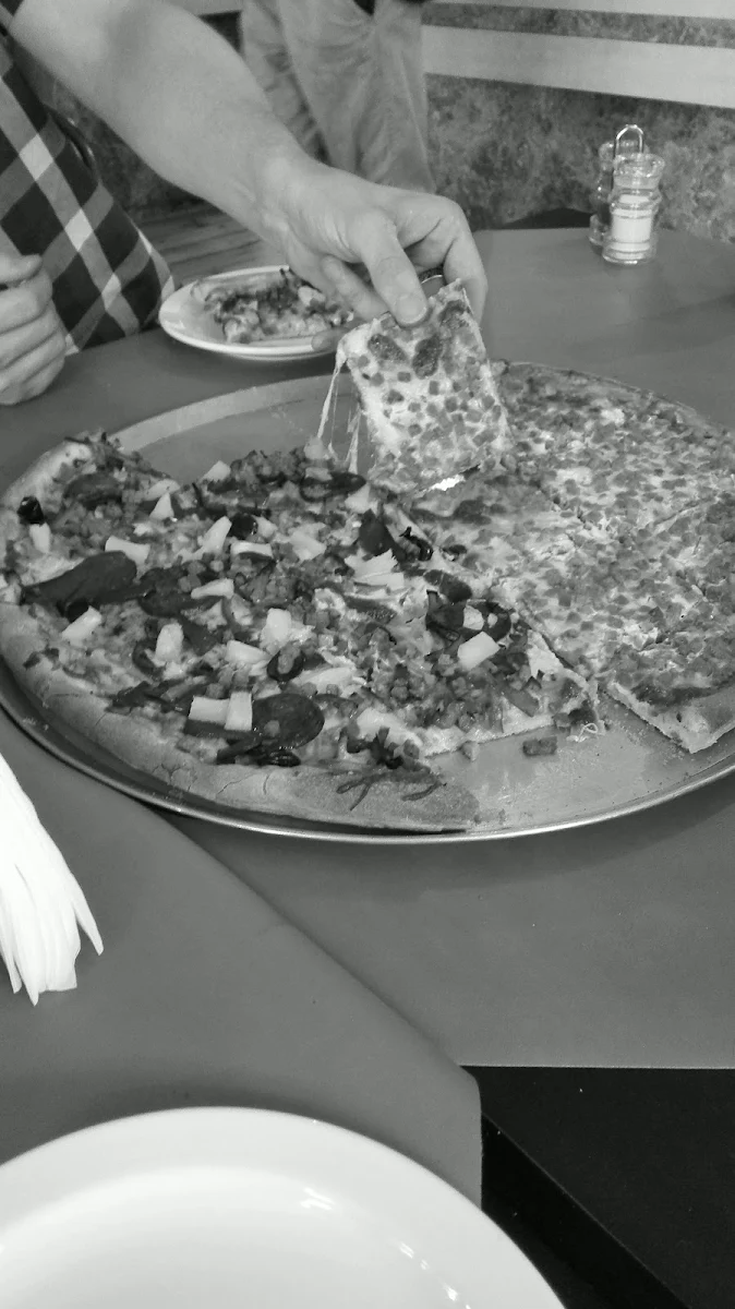 Food & drink, Toto's Pizzeria