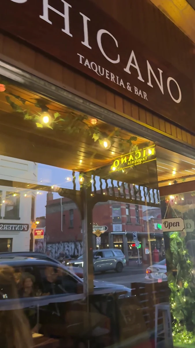 Vibe, Chicano Taqueria