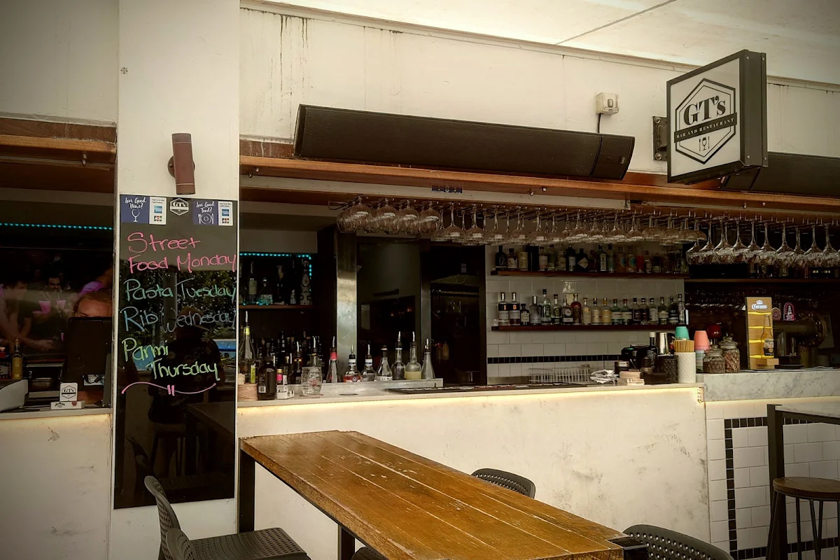 Vibe, GT's Bar & Restaurant Noosa