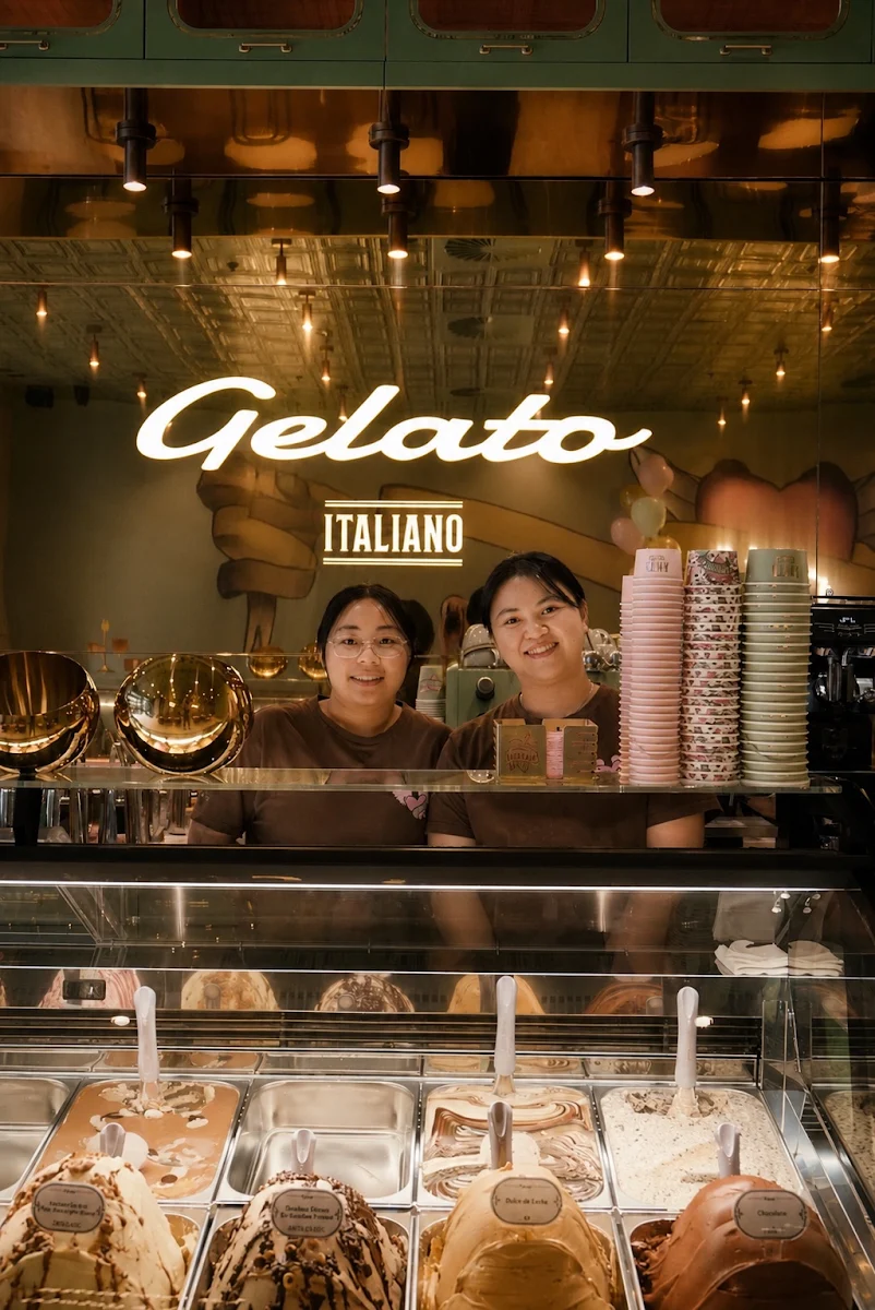 Vibe, Anita Gelato Victoria Cross