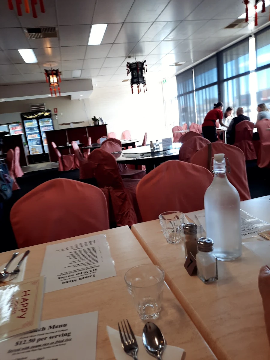 Vibe, Happy Chinese Restaurant
