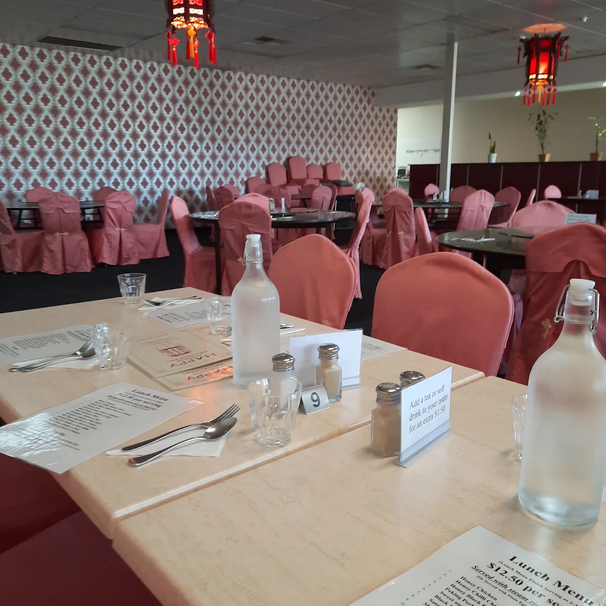 Vibe, Happy Chinese Restaurant