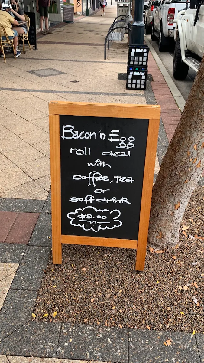 Menu, Cafe Jolie