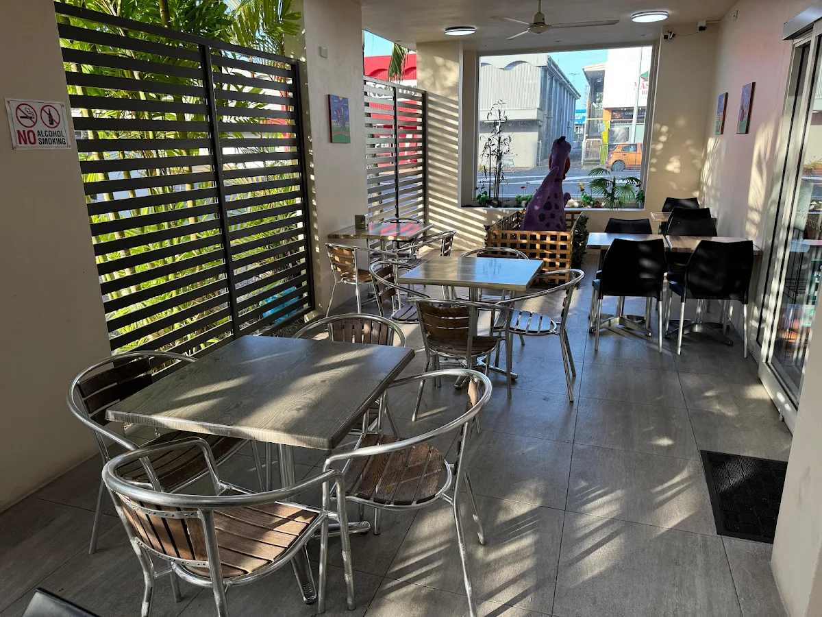 Vibe, Bedrock Cafe