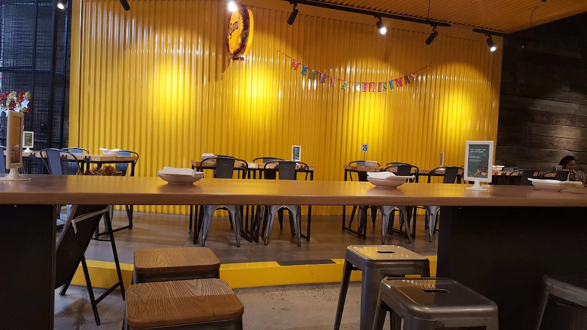 Vibe, Gami Chicken