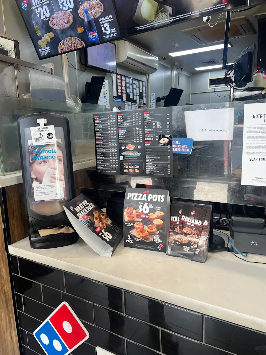 Menu, Domino's Pizza Bass Hill