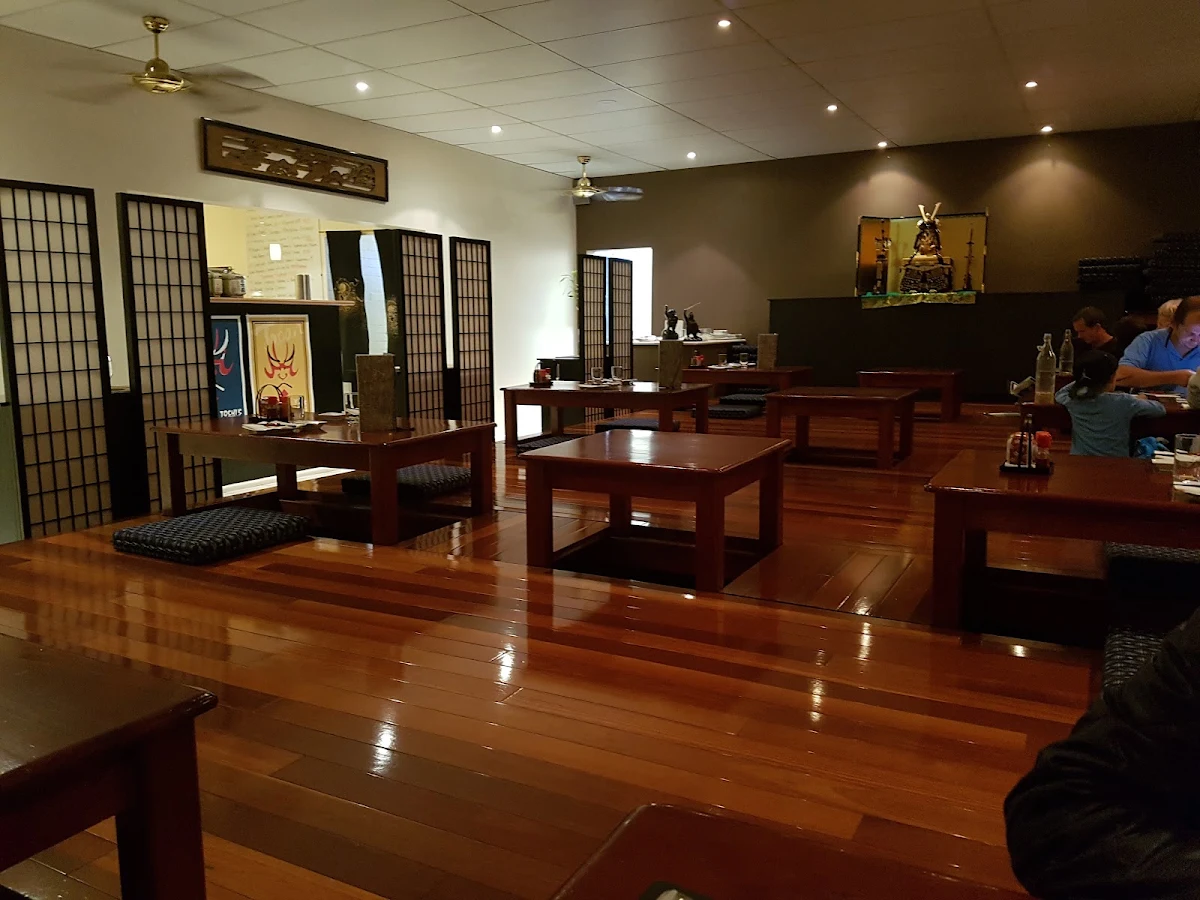 Vibe, Toshi's Japanese Restaurant
