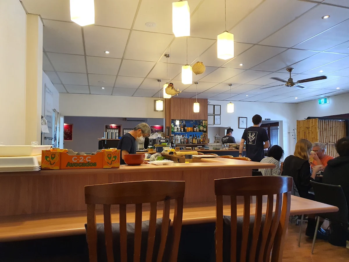 Vibe, Toshi's Japanese Restaurant