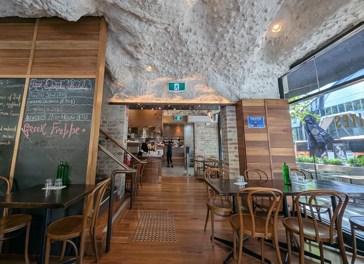 Vibe, Stalactites Restaurant