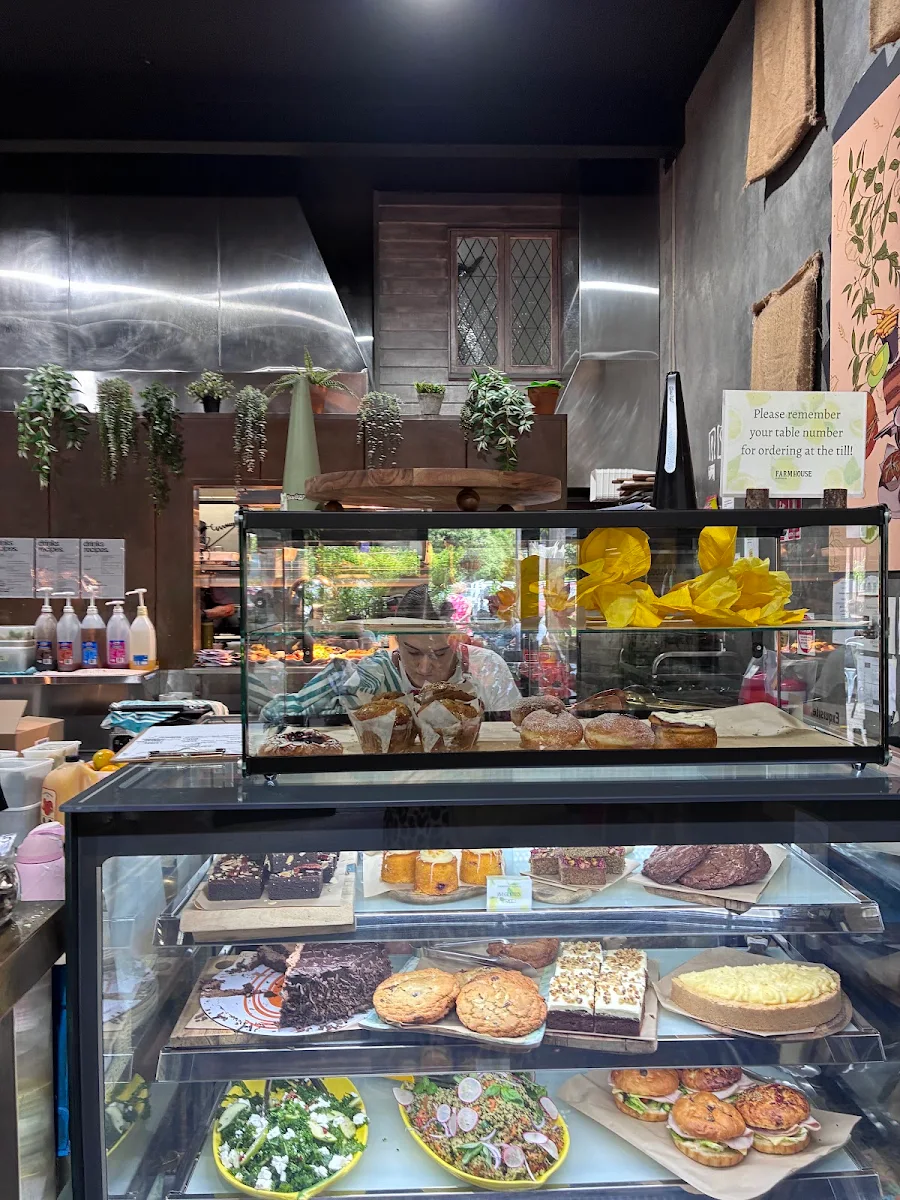 Vibe, Farmhouse, Kedron Cafe
