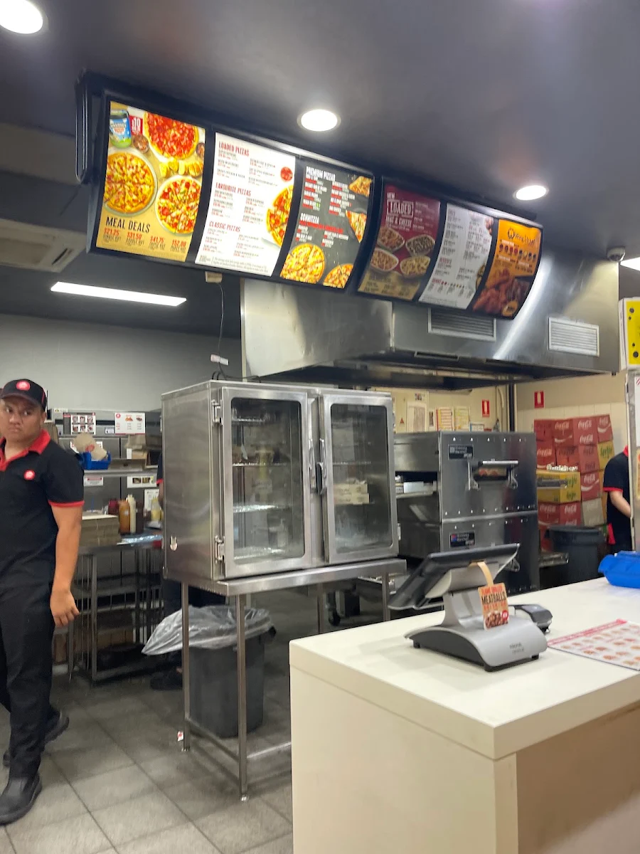 Vibe, Pizza Hut Darra