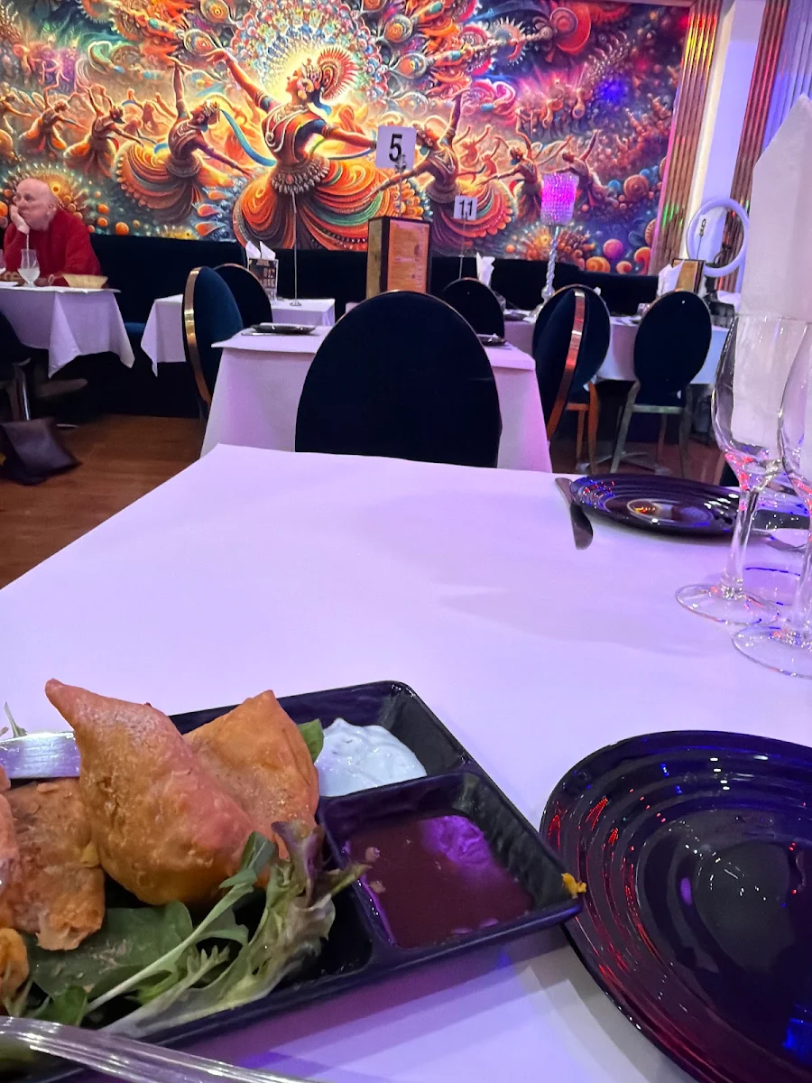 Food & drink, DAAWAT INDIAN RESTAURANT - NORTH RICHMOND