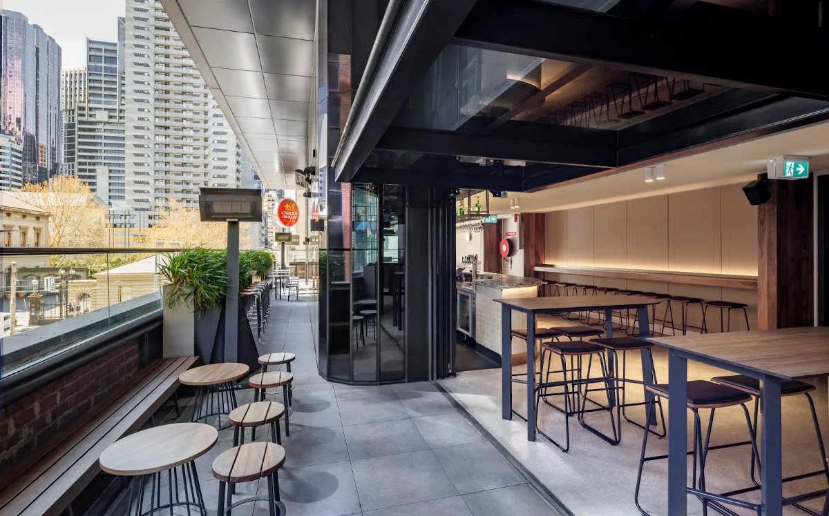 Vibe, The Metropolitan Hotel