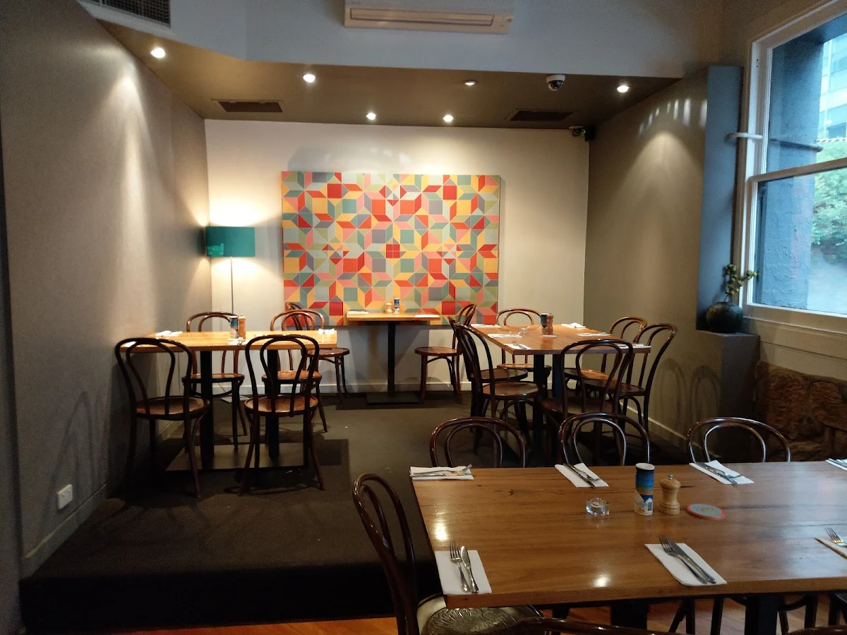 Vibe, The Metropolitan Hotel
