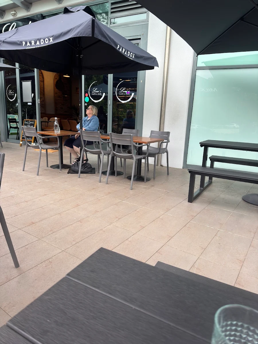 Vibe, Lexi's Cafe & bar