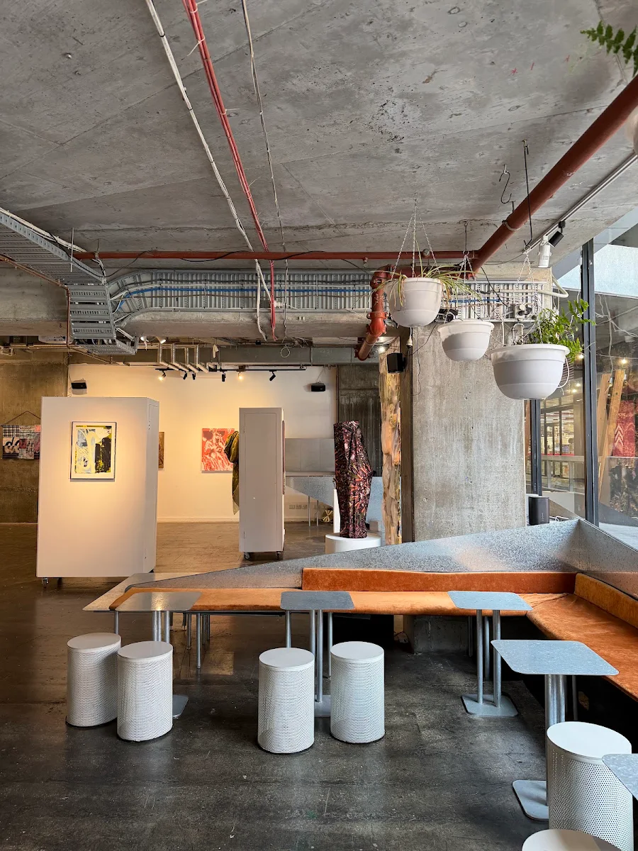 Vibe, No Vacancy Gallery