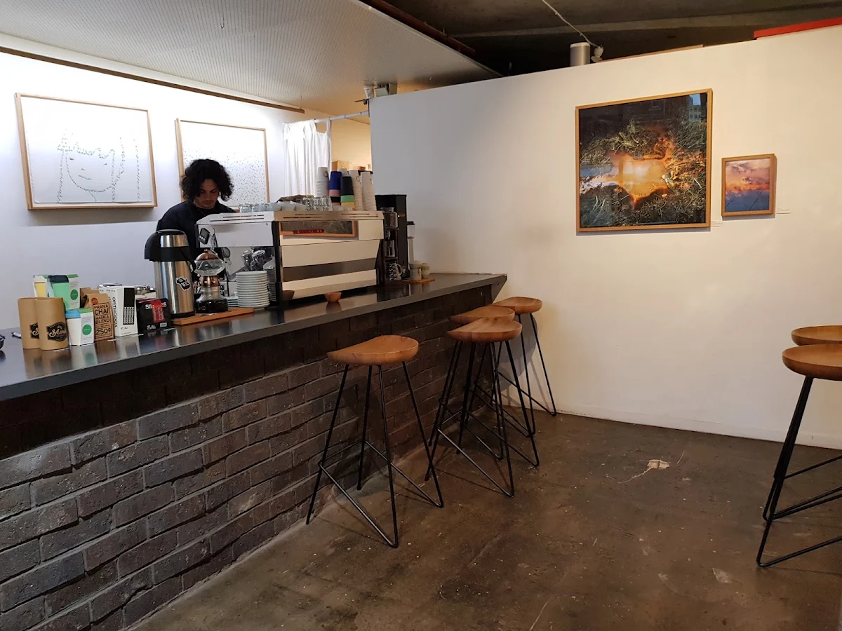 Vibe, No Vacancy Gallery