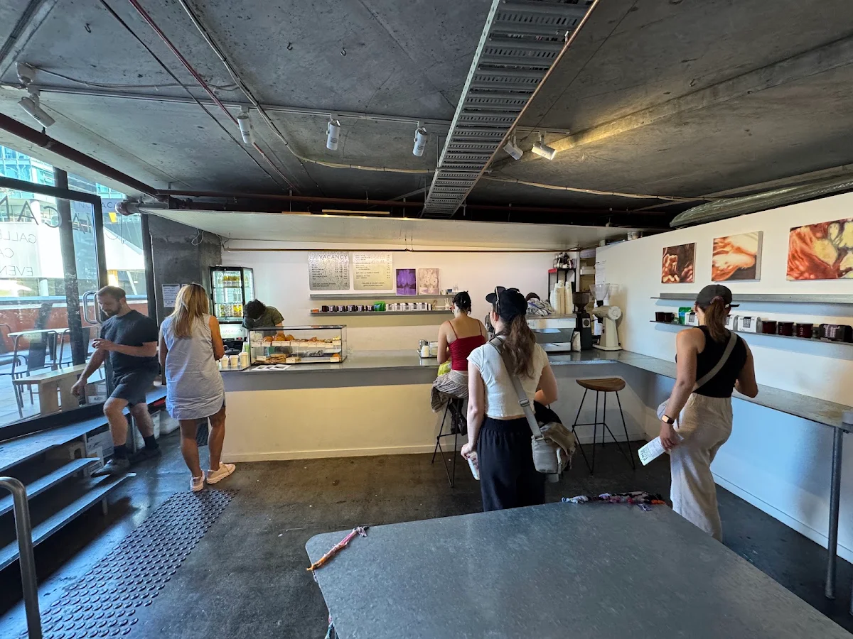 Vibe, No Vacancy Gallery
