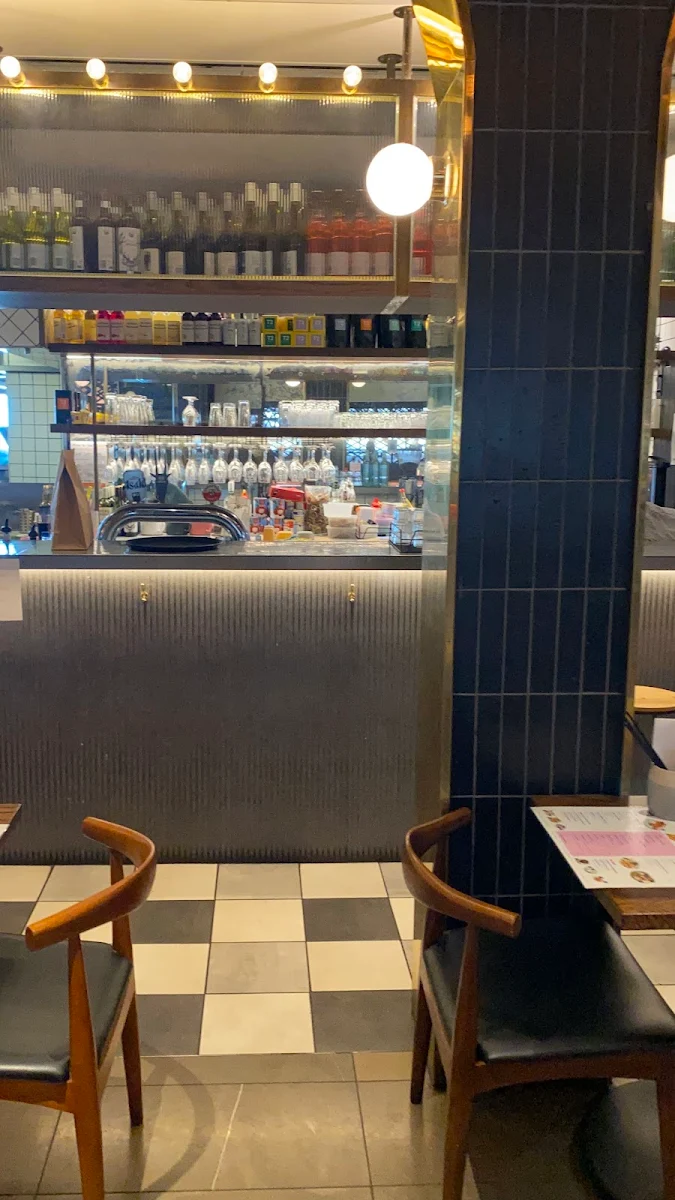 Vibe, Mama's Buoi Chadstone