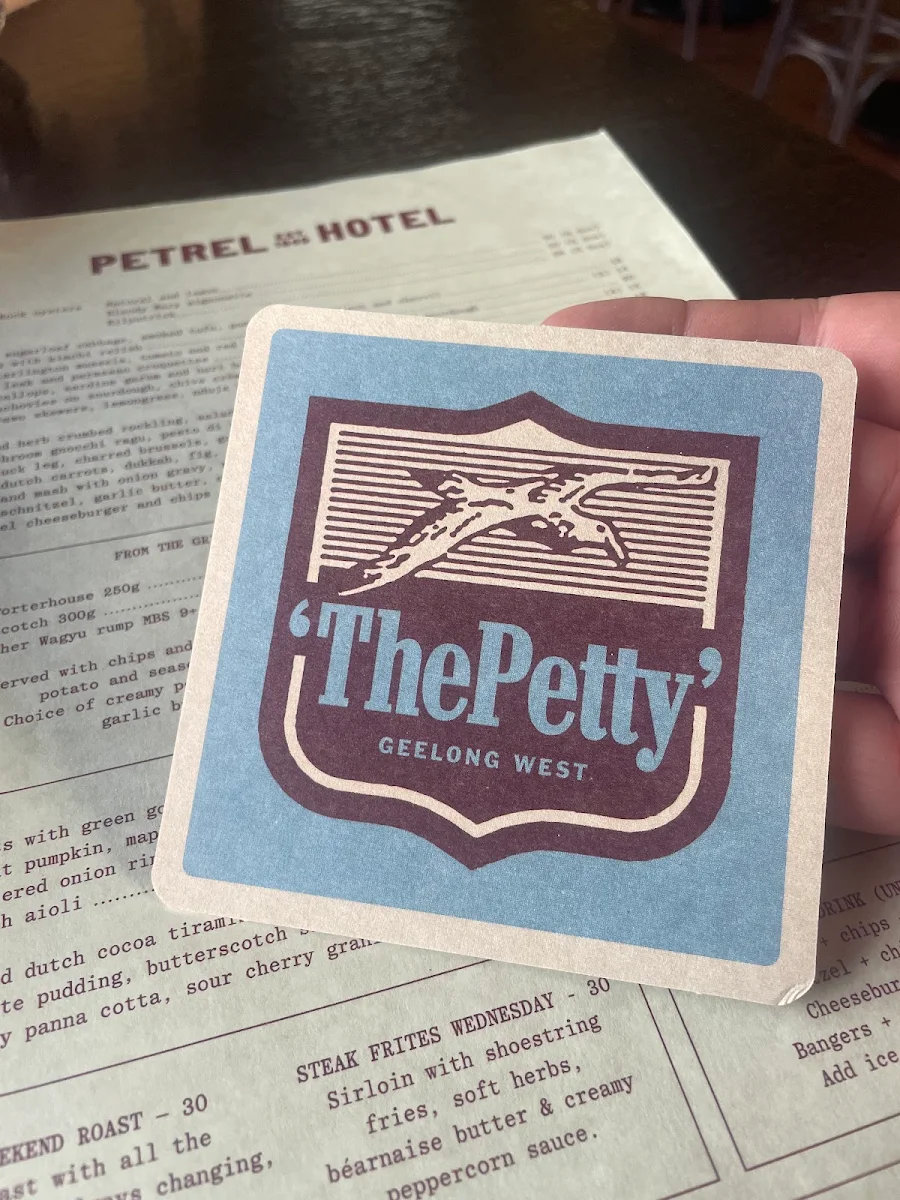 Menu, Petrel Hotel