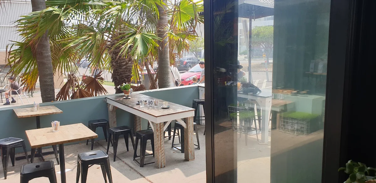 Vibe, Boffee Café