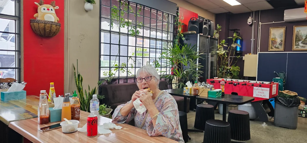 Vibe, Mister Truong's