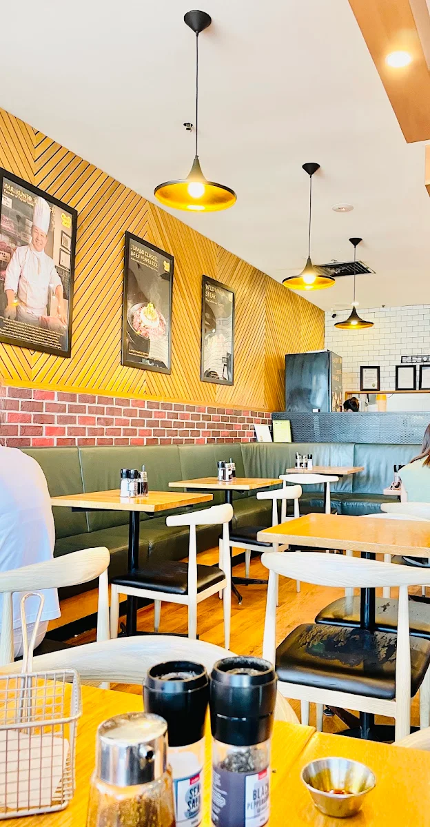 Vibe, Pepper Lunch Sunnybank