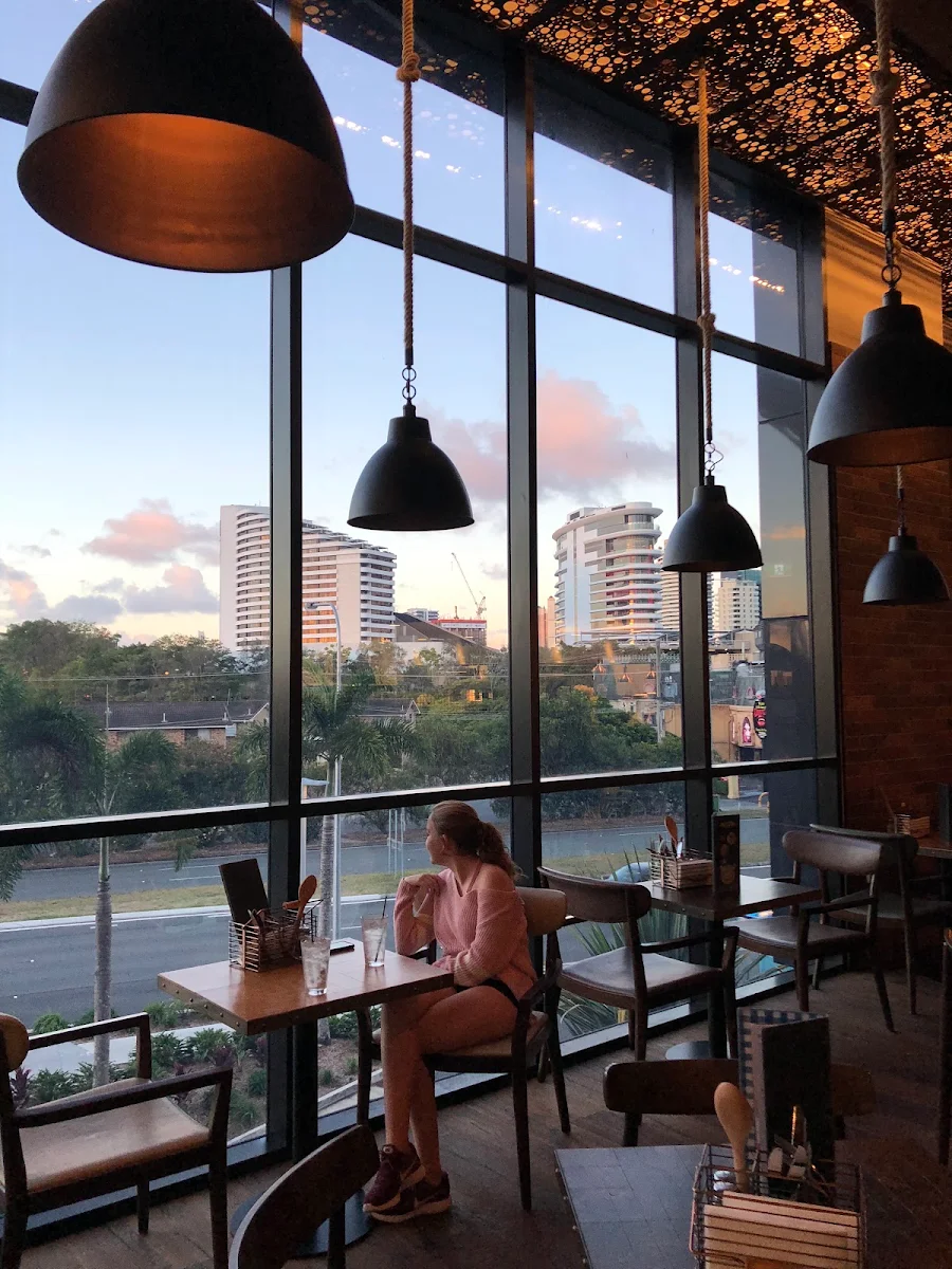 Vibe, Outback Steakhouse Pacific Fair