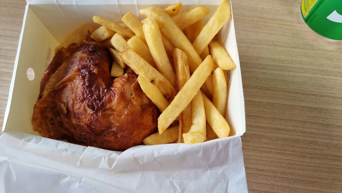 Food & drink, Red Rooster Augustine Heights