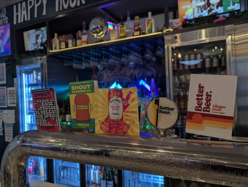 Vibe, Bernie's Bar