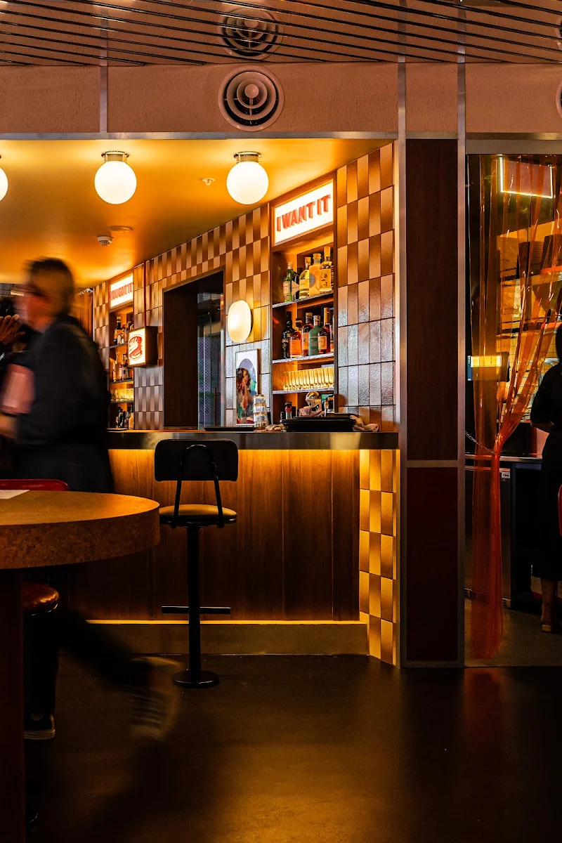 Vibe, Belles Hot Chicken Circular Quay
