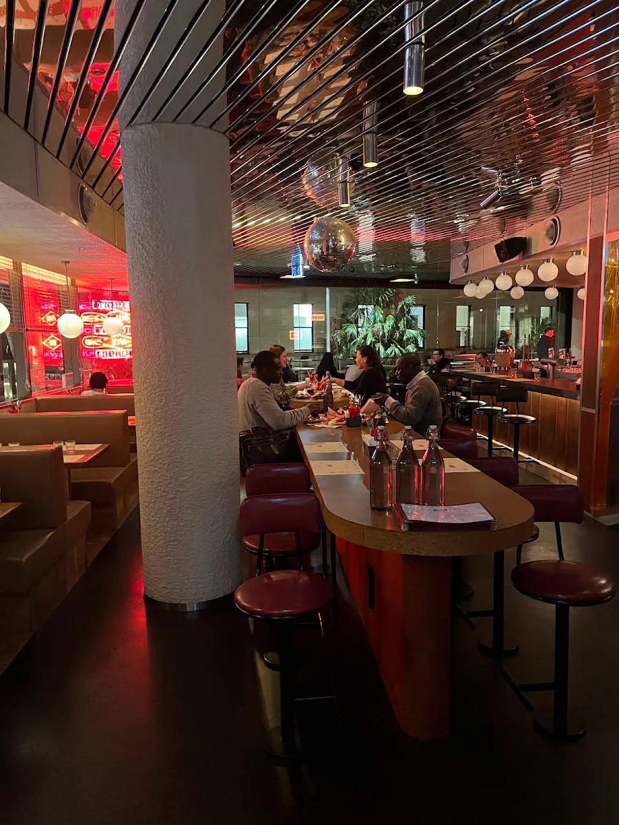 Vibe, Belles Hot Chicken Circular Quay