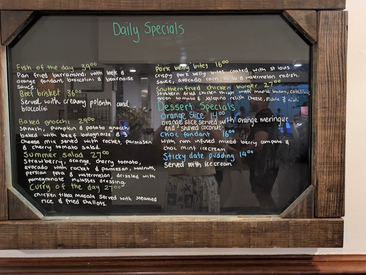 Menu, Parkerville Tavern