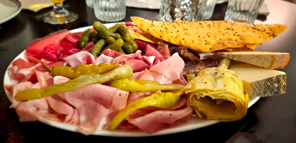 Food & drink, Mummucc'