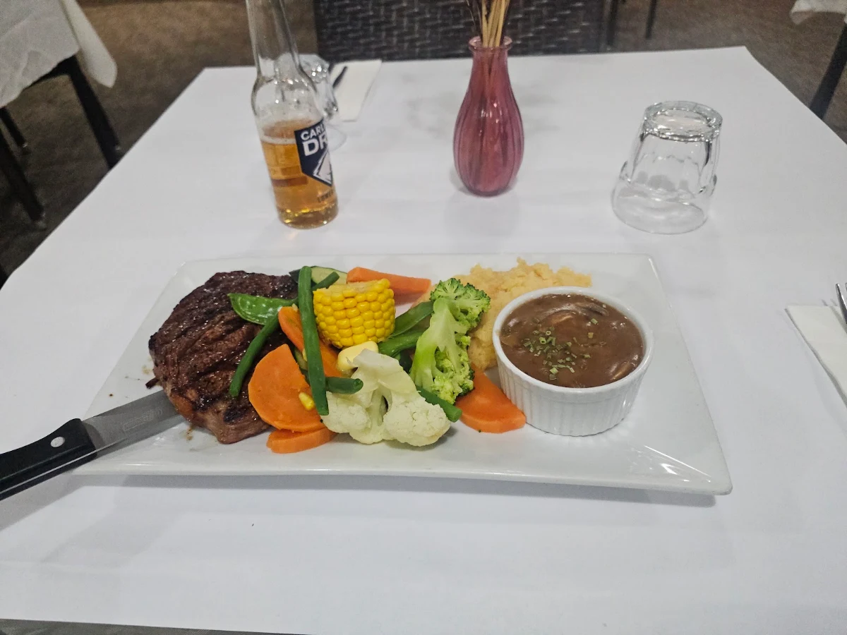 Food & drink, Top of the Town Motel Inverell Nsw
