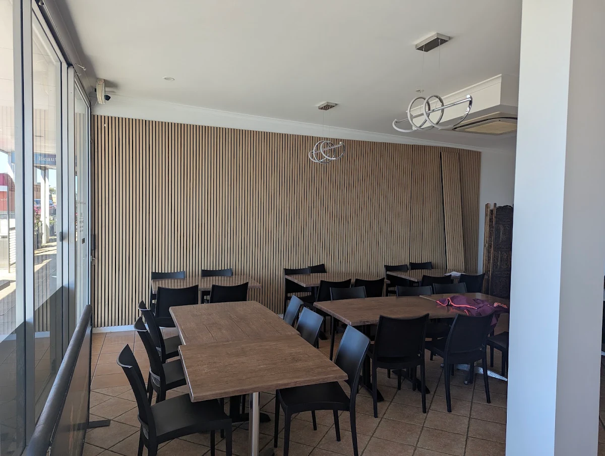 Vibe, Veda Restaurant