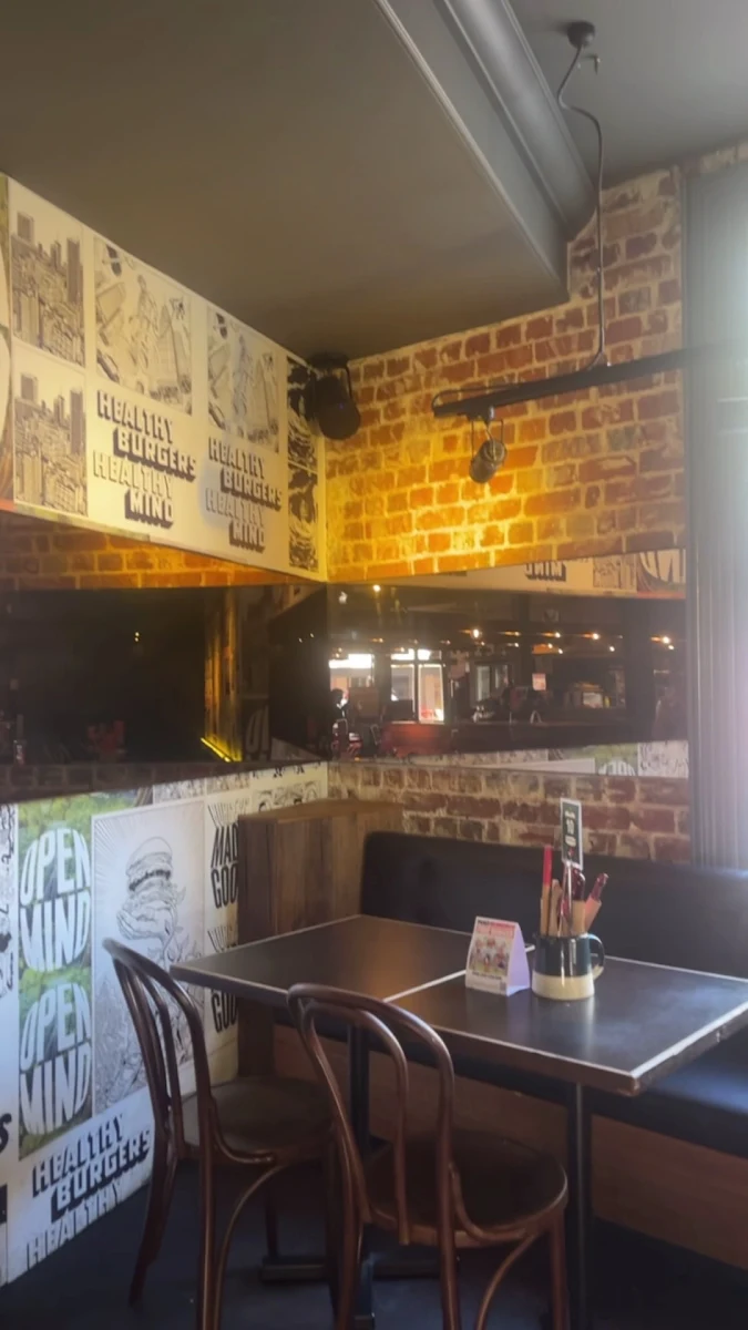 Vibe, Grill'd Fremantle