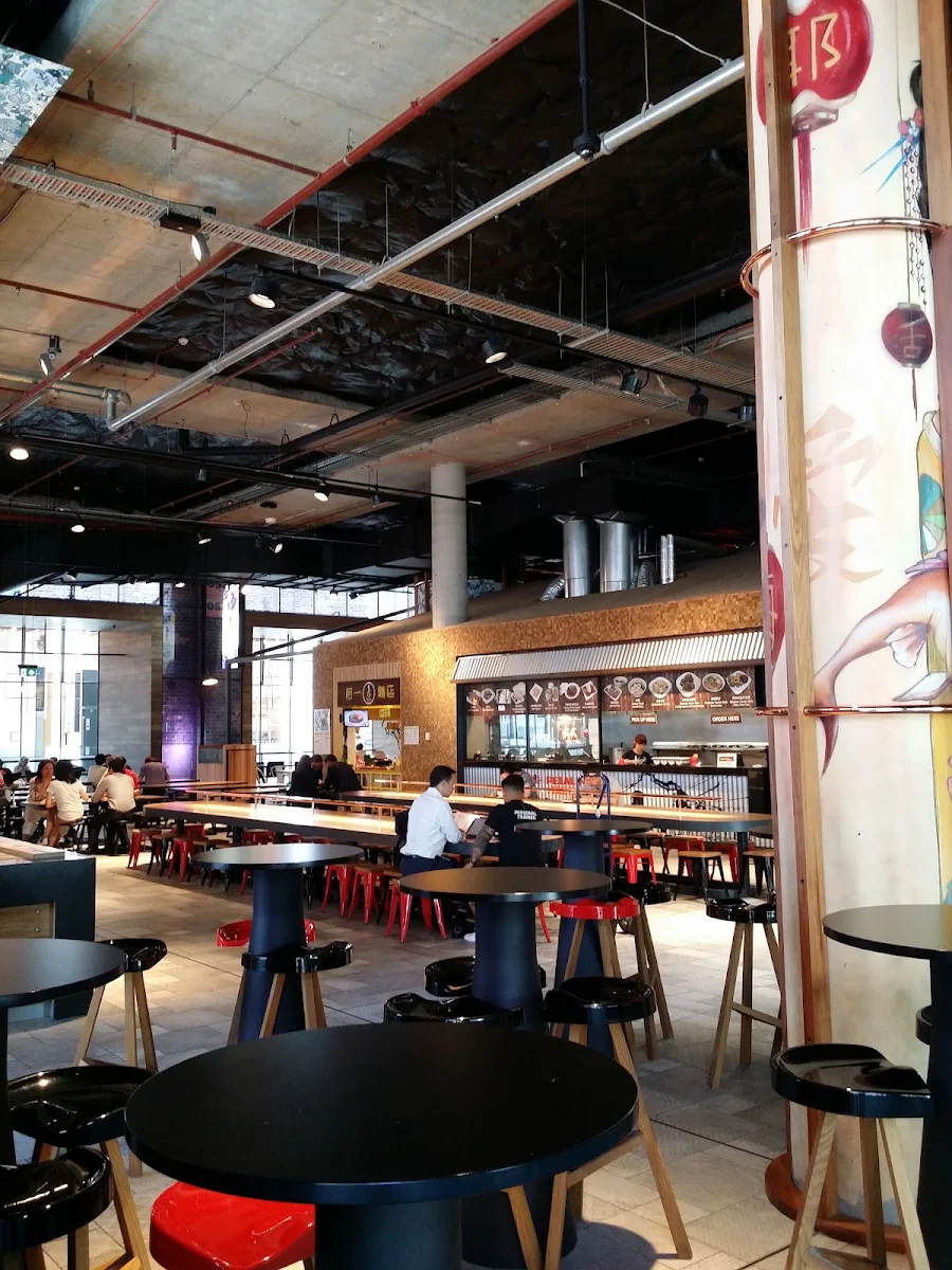 Vibe, District Dining
