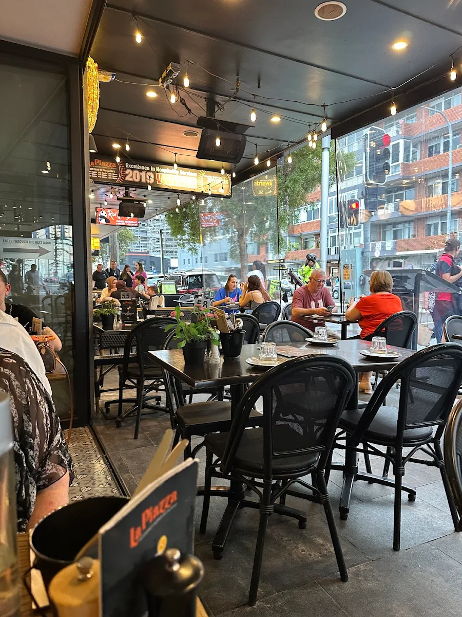 Vibe, La Piazza Wood-fired Pizzeria and Restaurant